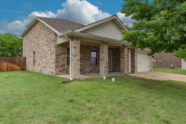 1317 N Houston Street, Royse City, TX 75189