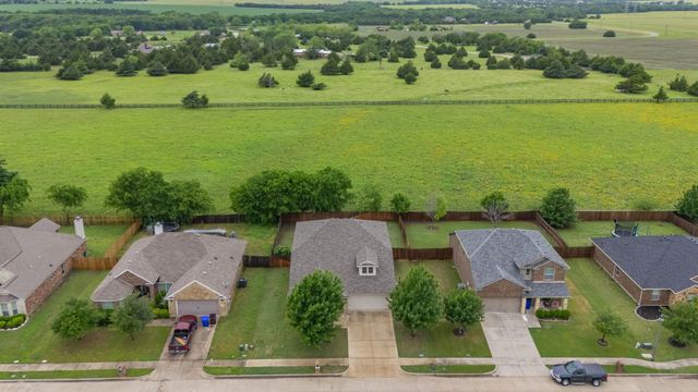 1317 N Houston Street, Royse City, TX 75189