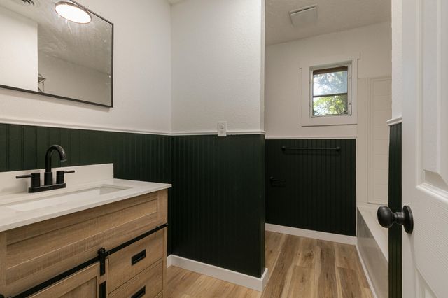 2716 West Elm Street, Springfield, MO 65802