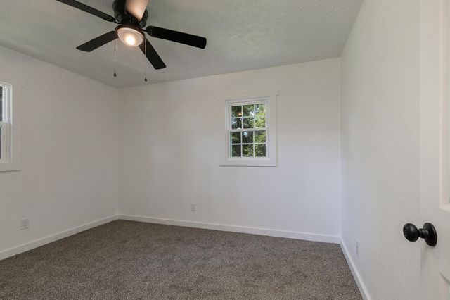 2716 West Elm Street, Springfield, MO 65802