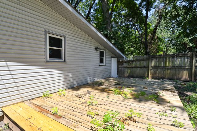 2716 West Elm Street, Springfield, MO 65802