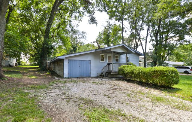 2716 West Elm Street, Springfield, MO 65802
