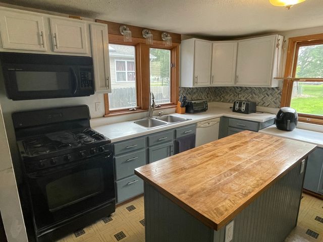 921 Hancock Street, Belvidere, IL 61008