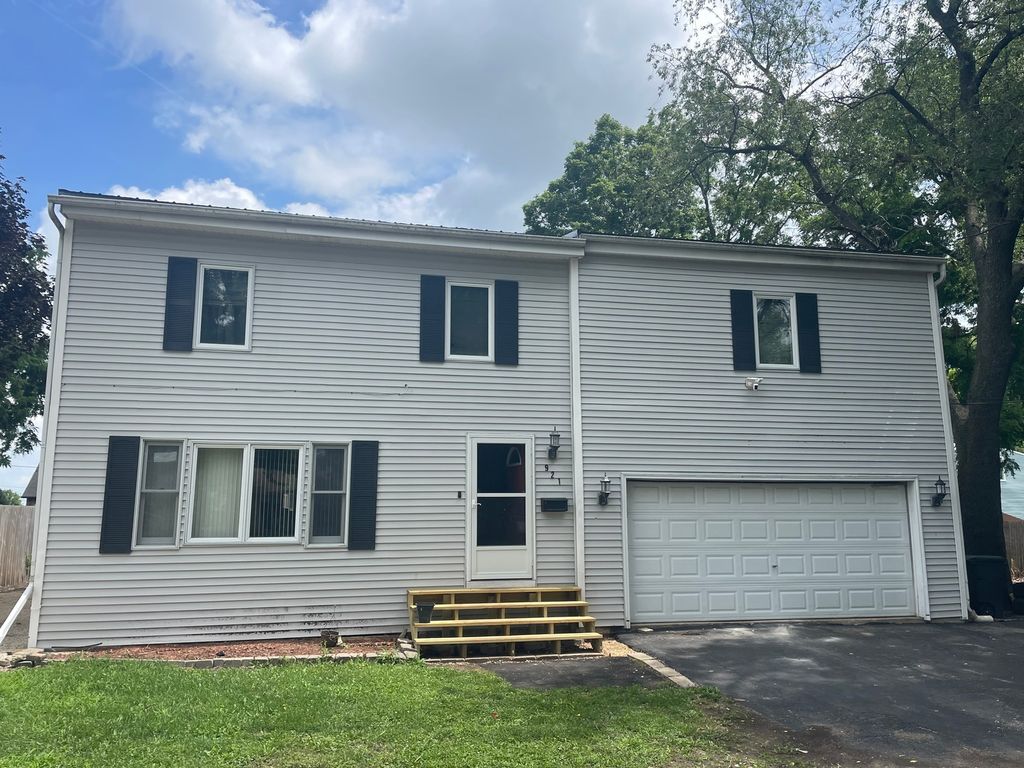921 Hancock Street, Belvidere, IL 61008