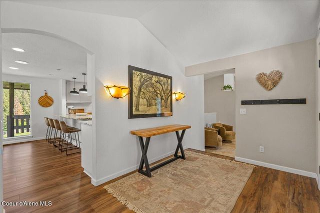 11901 N Eastshore DR, Hayden, ID 83835
