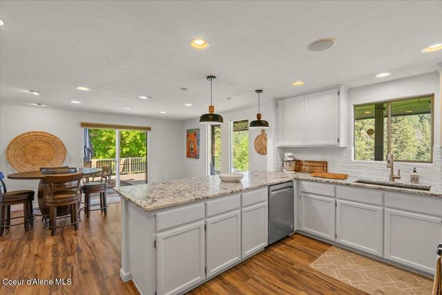 11901 N Eastshore DR, Hayden, ID 83835
