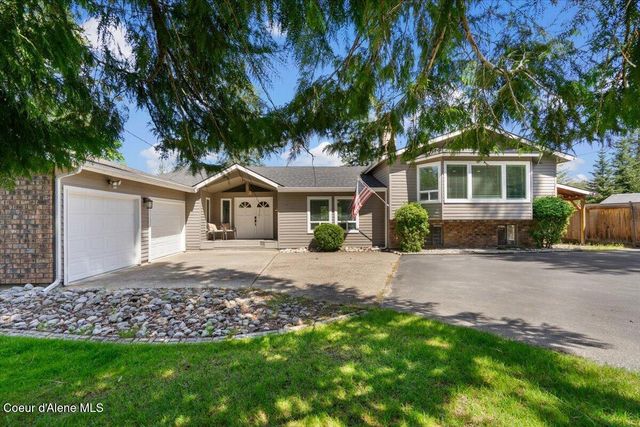 11901 N Eastshore DR, Hayden, ID 83835