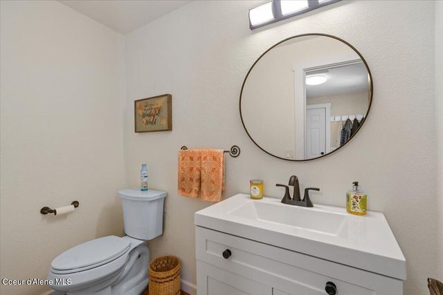 11901 N Eastshore DR, Hayden, ID 83835
