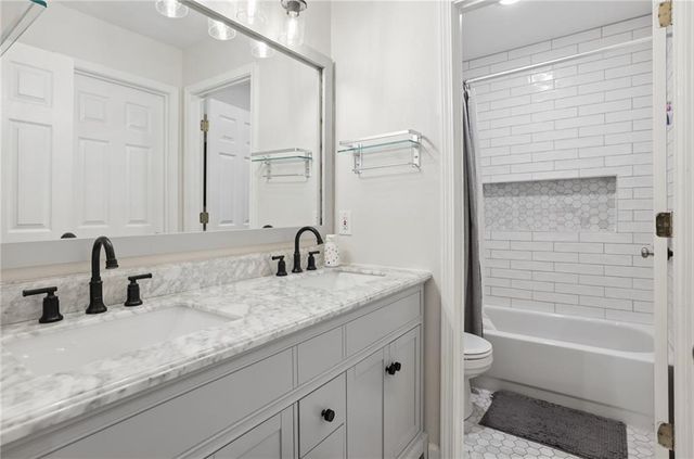 260 Wexford Overlook Drive, Roswell, GA 30075
