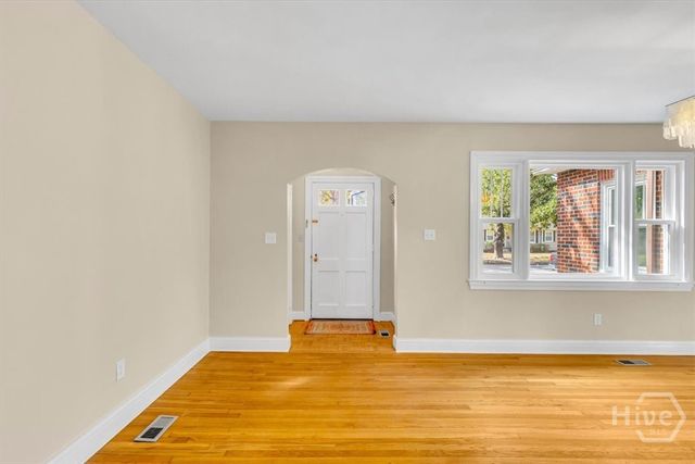 308 E 55th Street, Savannah, GA 31405