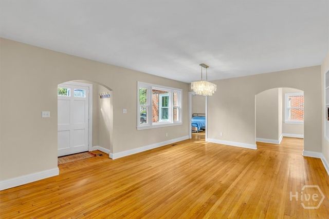 308 E 55th Street, Savannah, GA 31405