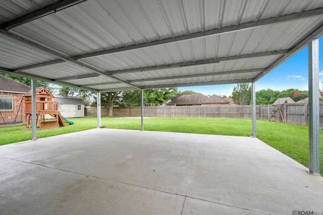 8391 Ormand Dr, Zachary, LA 70791