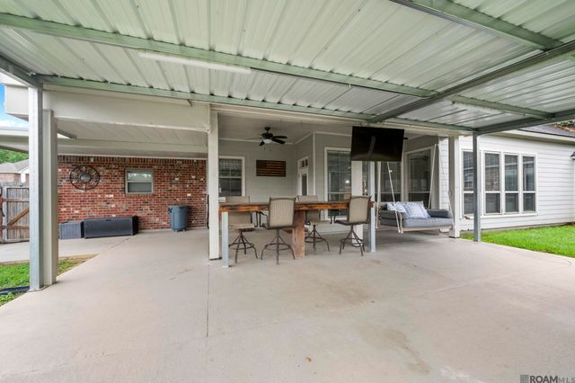 8391 Ormand Dr, Zachary, LA 70791
