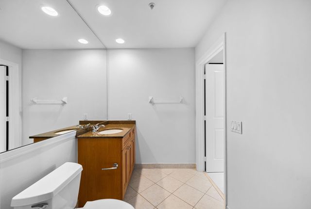 347 N New River Drive 205, Fort Lauderdale, FL 33301