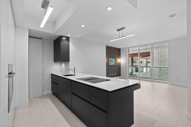 347 N New River Drive 205, Fort Lauderdale, FL 33301