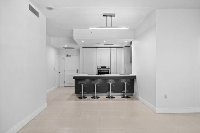 347 N New River Drive 205, Fort Lauderdale, FL 33301