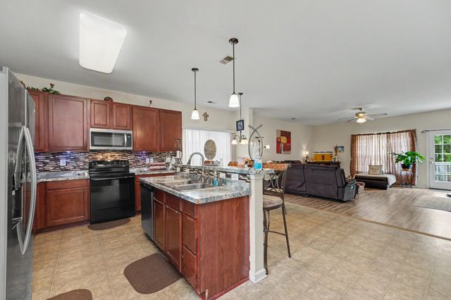 130 Mayfield Drive, Goose Creek, SC 29445