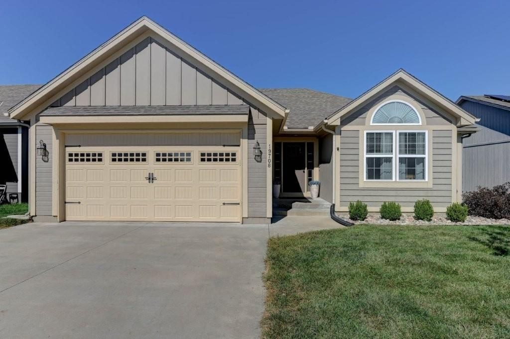 19708 E 6th Terrace, Independence, MO 64056