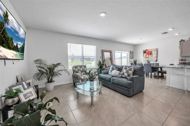 8237 JUNING COVE, Wesley Chapel, FL 33545