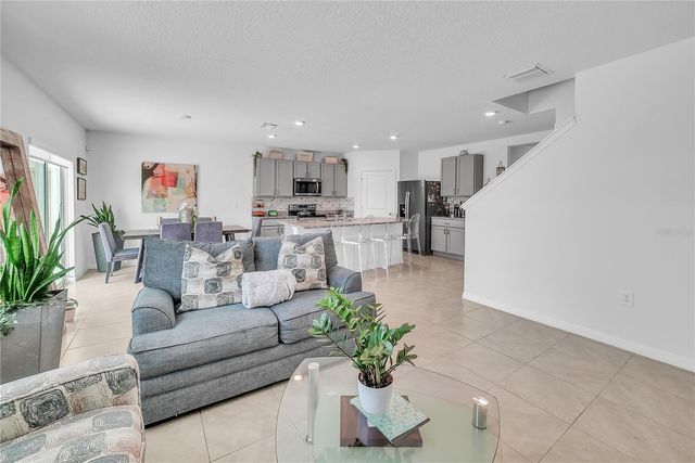 8237 JUNING COVE, Wesley Chapel, FL 33545
