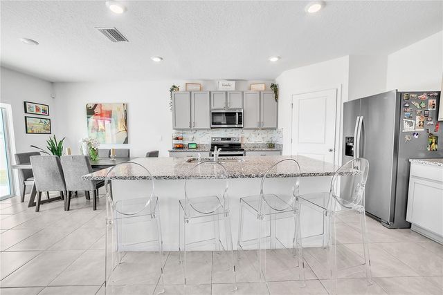 8237 JUNING COVE, Wesley Chapel, FL 33545