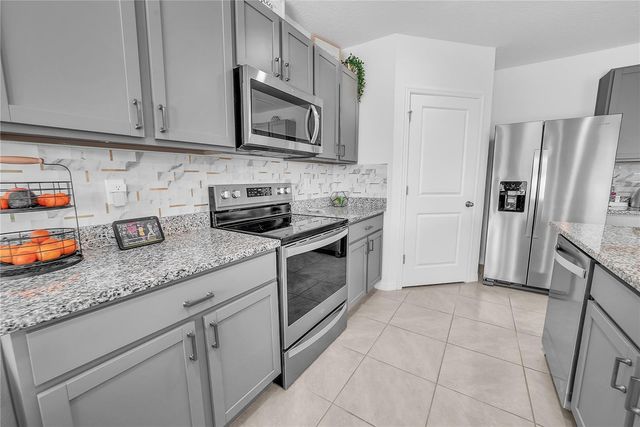 8237 JUNING COVE, Wesley Chapel, FL 33545