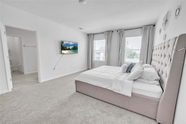 8237 JUNING COVE, Wesley Chapel, FL 33545