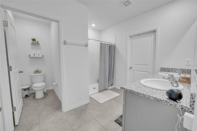 8237 JUNING COVE, Wesley Chapel, FL 33545