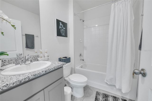 8237 JUNING COVE, Wesley Chapel, FL 33545