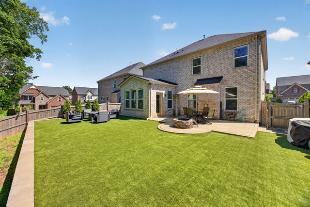 4962 Napoli Dr, Mount Juliet, TN 37122