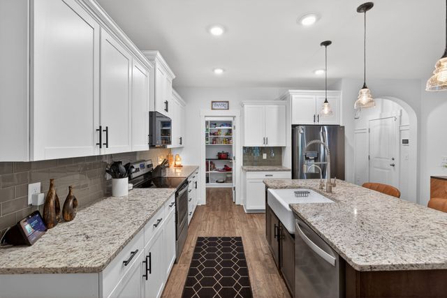 4962 Napoli Dr, Mount Juliet, TN 37122