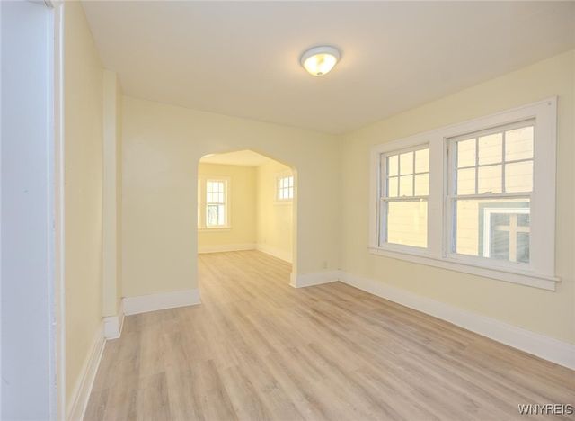 2260 Weston Avenue, Niagara Falls, NY 14305