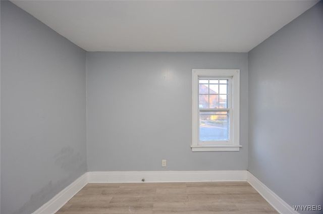 2260 Weston Avenue, Niagara Falls, NY 14305