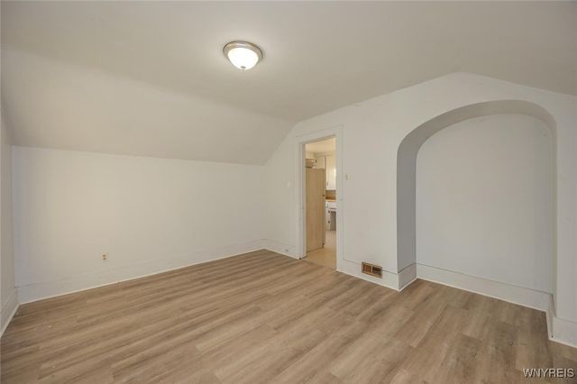 2260 Weston Avenue, Niagara Falls, NY 14305