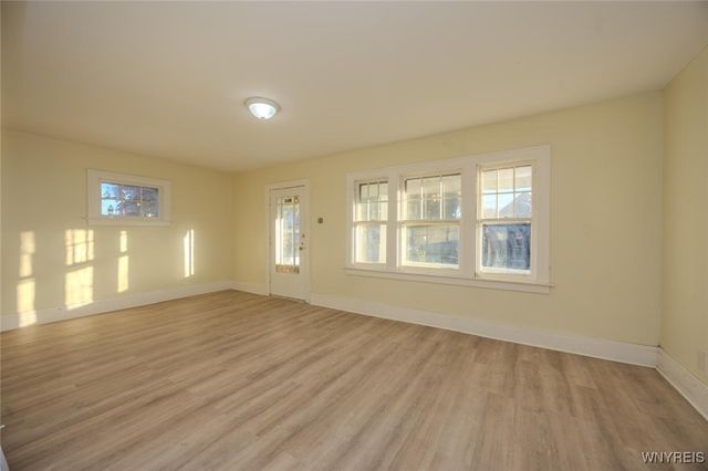 2260 Weston Avenue, Niagara Falls, NY 14305