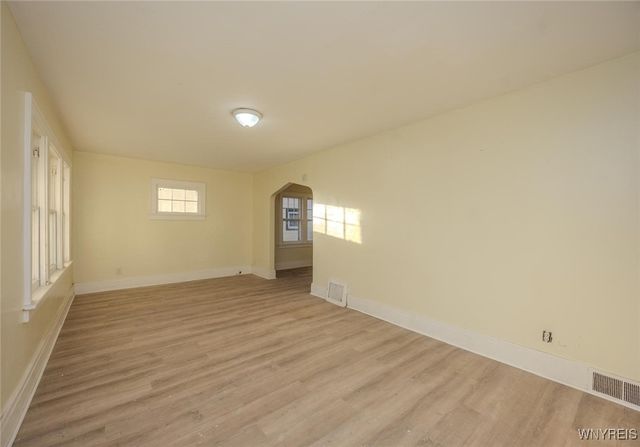 2260 Weston Avenue, Niagara Falls, NY 14305