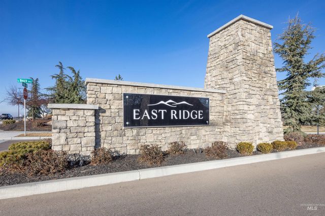 2465 E Berghan Ln, Meridian, ID 83642