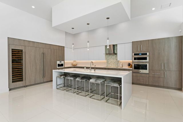 2162 Radnor Road, North Palm Beach, FL 33408