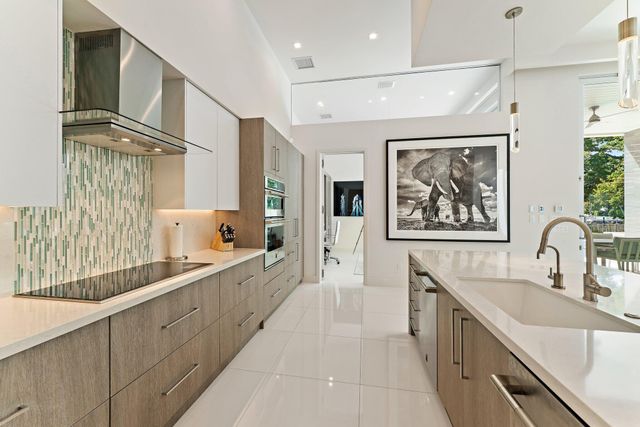 2162 Radnor Road, North Palm Beach, FL 33408