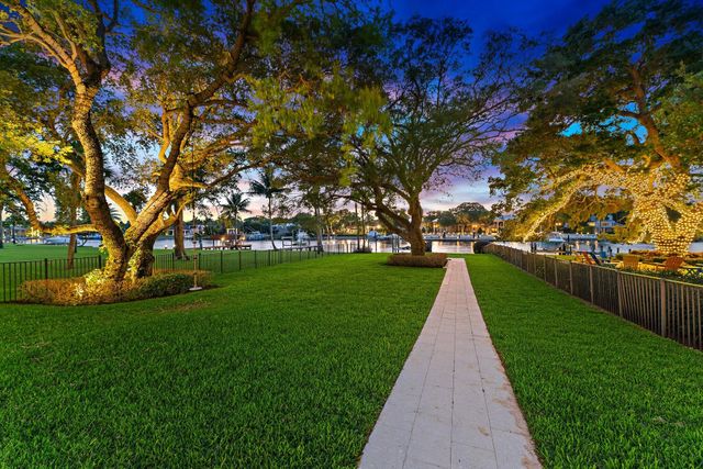 2162 Radnor Road, North Palm Beach, FL 33408