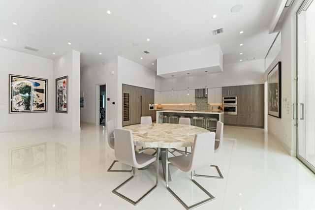 2162 Radnor Road, North Palm Beach, FL 33408