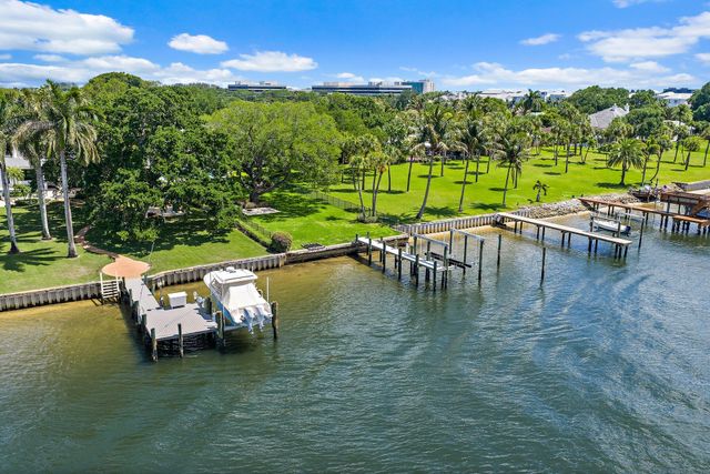 2162 Radnor Road, North Palm Beach, FL 33408