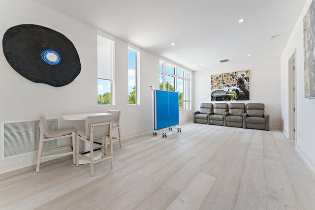 2162 Radnor Road, North Palm Beach, FL 33408