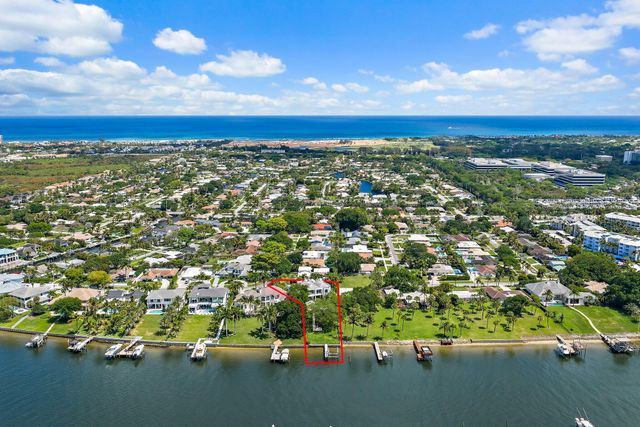 2162 Radnor Road, North Palm Beach, FL 33408