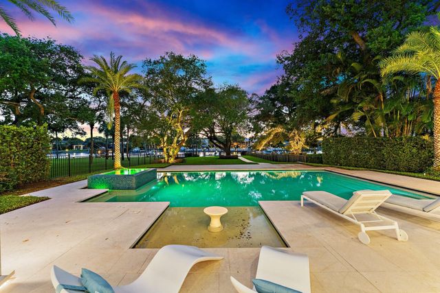 2162 Radnor Road, North Palm Beach, FL 33408