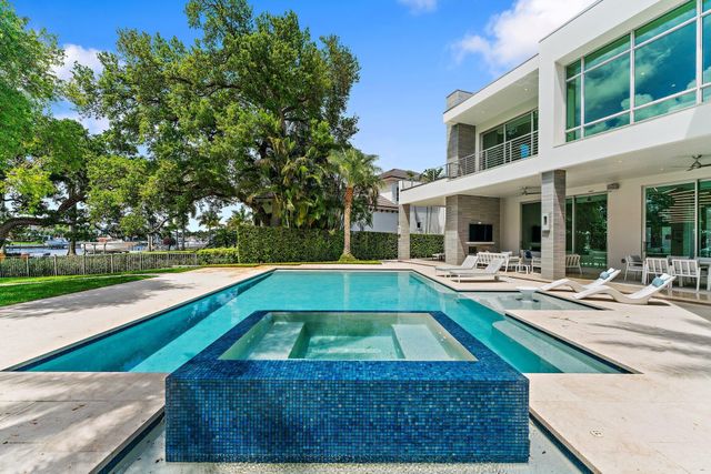 2162 Radnor Road, North Palm Beach, FL 33408