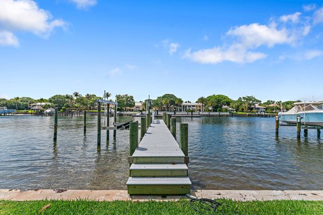 2162 Radnor Road, North Palm Beach, FL 33408