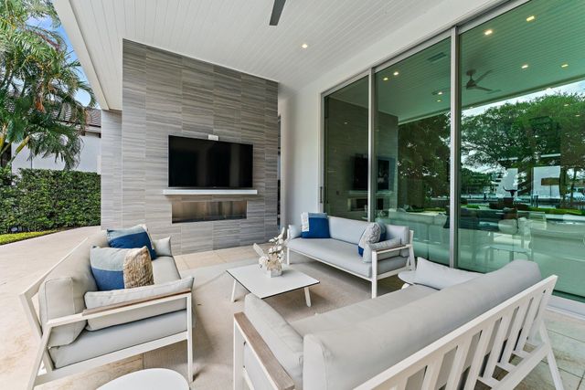 2162 Radnor Road, North Palm Beach, FL 33408