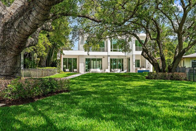 2162 Radnor Road, North Palm Beach, FL 33408