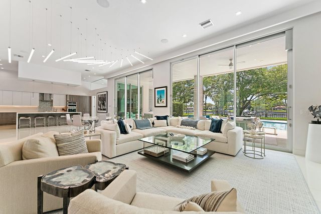 2162 Radnor Road, North Palm Beach, FL 33408